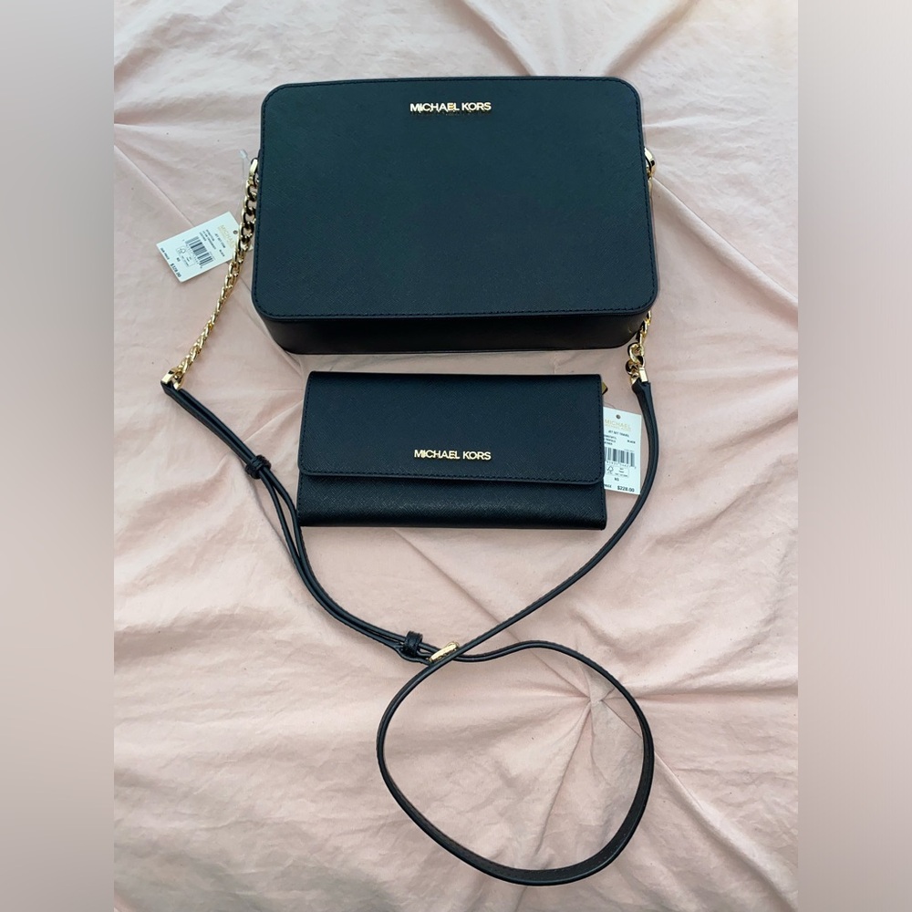 Michael Kors crossbody jet set